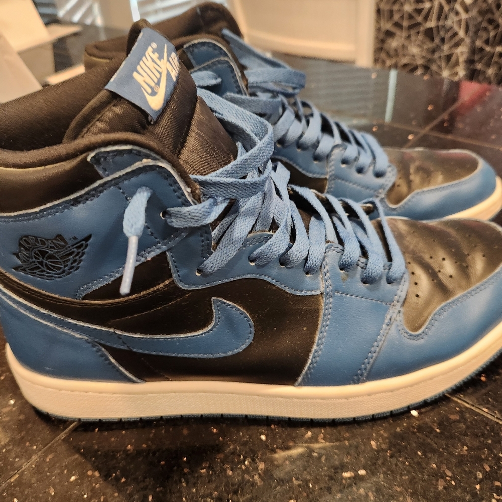 Nike Air Jordans Mens 11